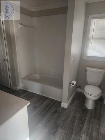 828 Jacks Hill Road, Hinesville, GA 31313