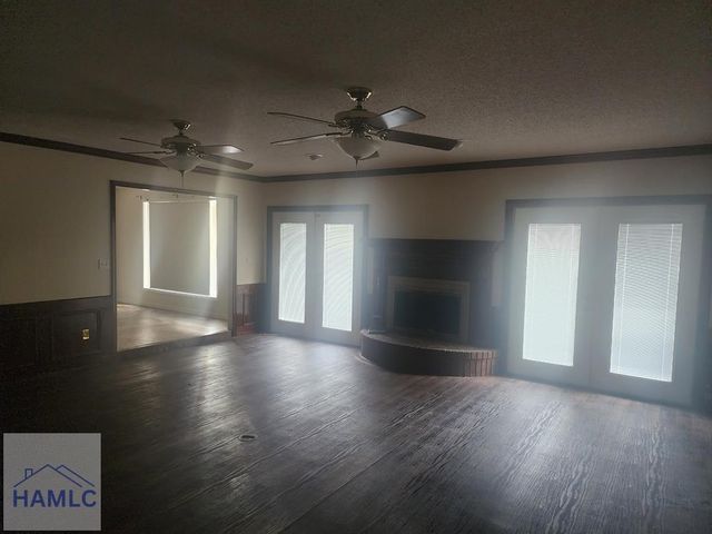 828 Jacks Hill Road, Hinesville, GA 31313