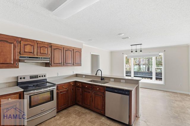 828 Jacks Hill Road, Hinesville, GA 31313