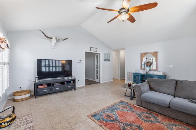 2723 Clifton Avenue, Creedmoor, NC 27522