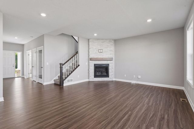 1590 Hackamore Drive, Victoria, MN 55386