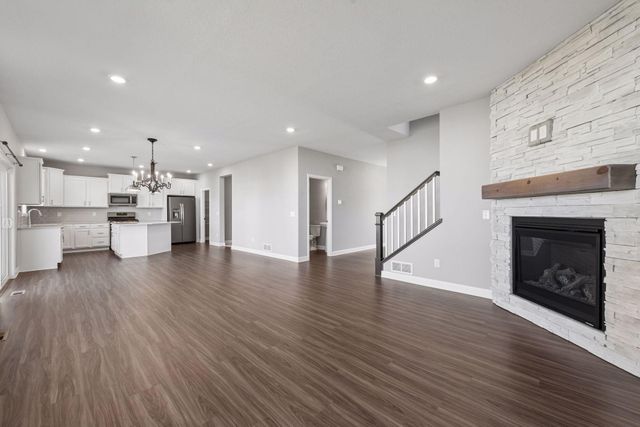 1590 Hackamore Drive, Victoria, MN 55386
