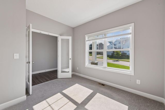 1590 Hackamore Drive, Victoria, MN 55386