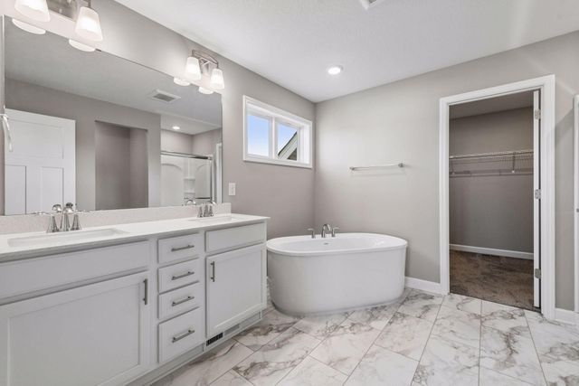 1590 Hackamore Drive, Victoria, MN 55386
