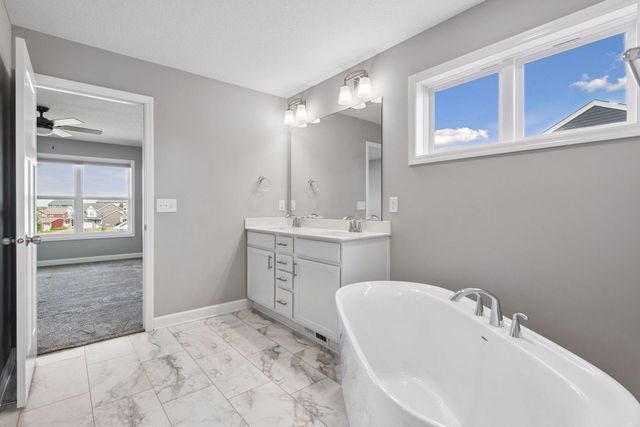1590 Hackamore Drive, Victoria, MN 55386