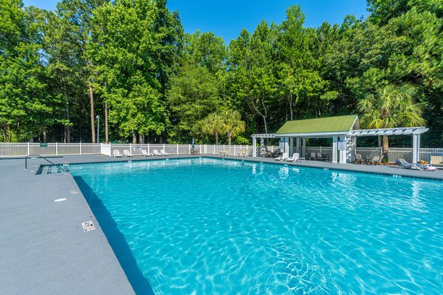 52 Regency Oaks Drive, Summerville, SC 29485