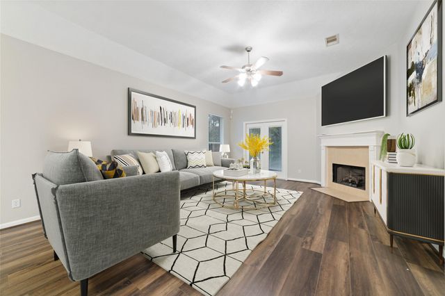 3520 White Oak Point Drive, Conroe, TX 77304