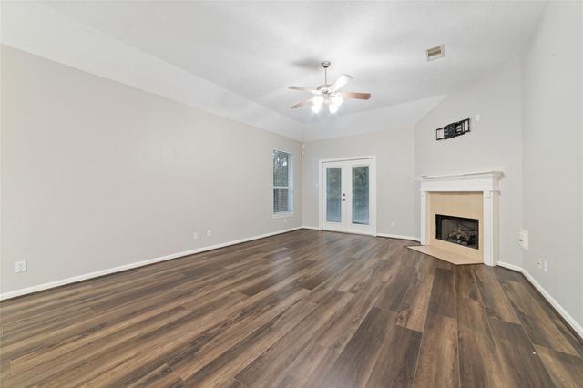 3520 White Oak Point Drive, Conroe, TX 77304