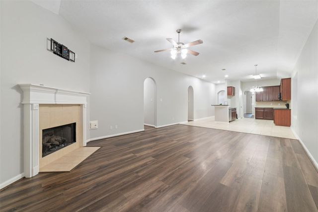 3520 White Oak Point Drive, Conroe, TX 77304