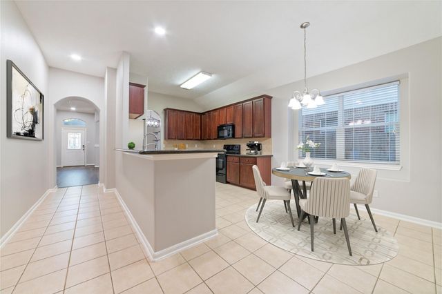 3520 White Oak Point Drive, Conroe, TX 77304