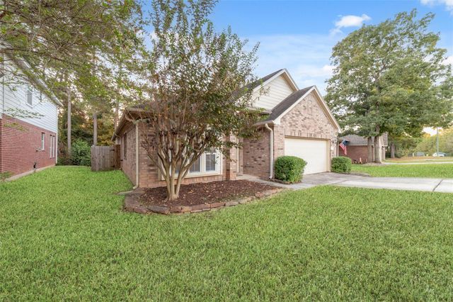 3520 White Oak Point Drive, Conroe, TX 77304