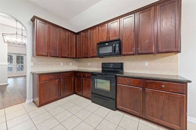 3520 White Oak Point Drive, Conroe, TX 77304