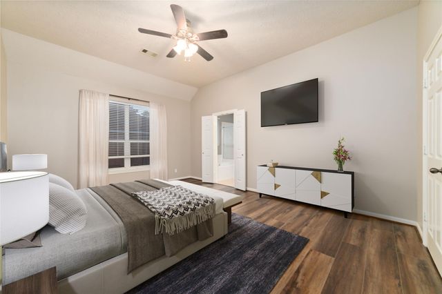 3520 White Oak Point Drive, Conroe, TX 77304