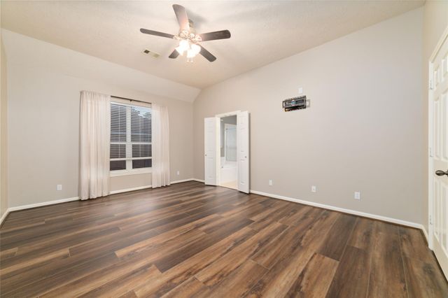 3520 White Oak Point Drive, Conroe, TX 77304