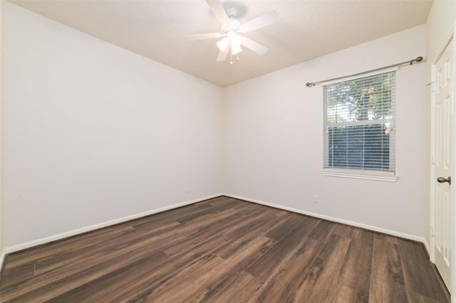 3520 White Oak Point Drive, Conroe, TX 77304