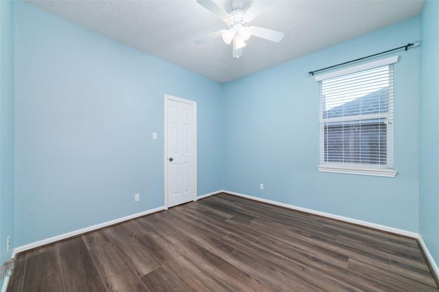 3520 White Oak Point Drive, Conroe, TX 77304