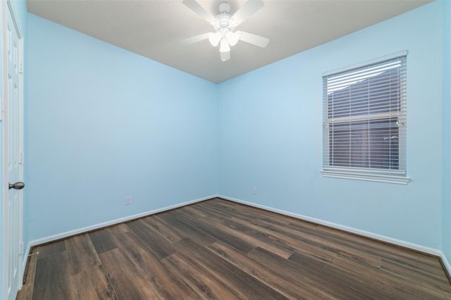 3520 White Oak Point Drive, Conroe, TX 77304