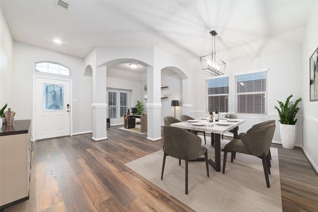 3520 White Oak Point Drive, Conroe, TX 77304