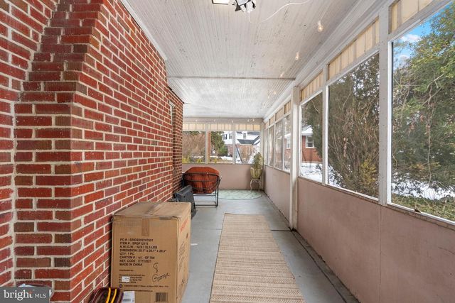 8 GEORGETOWN RD, Carneys Point, NJ 08069