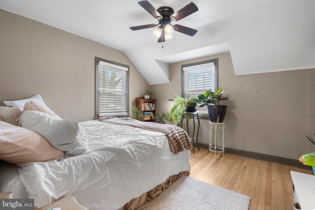 8 GEORGETOWN RD, Carneys Point, NJ 08069