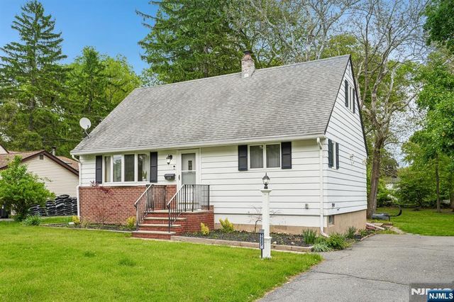 1227 Ringwood Avenue, Pompton Lakes, NJ 07442