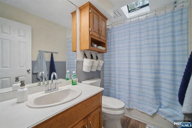 1227 Ringwood Avenue, Pompton Lakes, NJ 07442