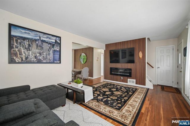 1227 Ringwood Avenue, Pompton Lakes, NJ 07442