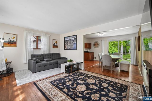 1227 Ringwood Avenue, Pompton Lakes, NJ 07442