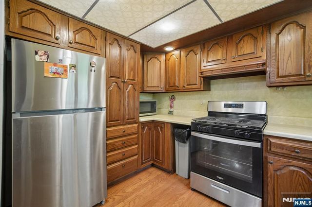 1227 Ringwood Avenue, Pompton Lakes, NJ 07442