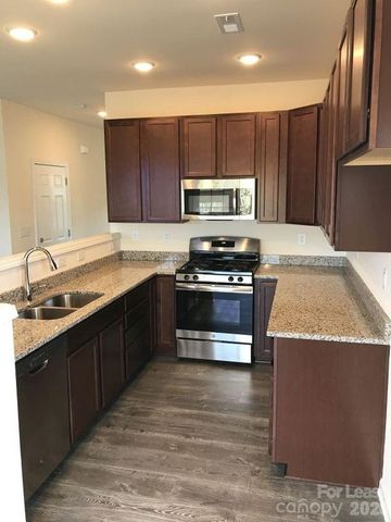 7336 Jane Parks Way, Charlotte, NC 28217