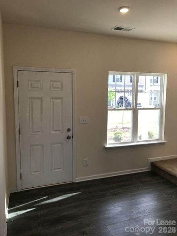 7336 Jane Parks Way, Charlotte, NC 28217