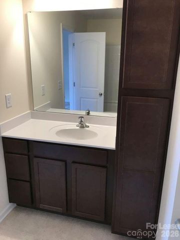 7336 Jane Parks Way, Charlotte, NC 28217