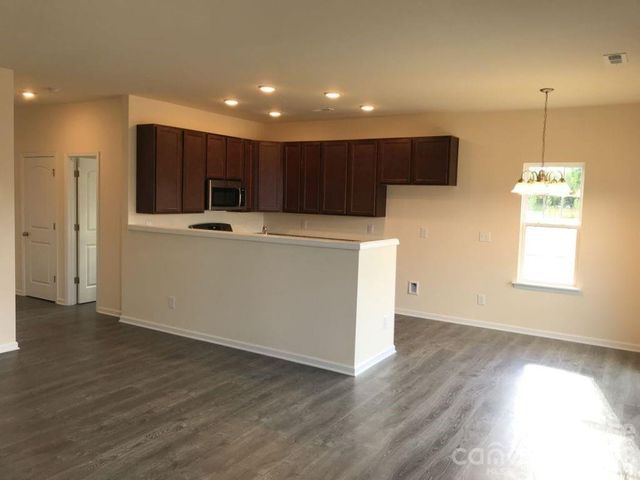 7336 Jane Parks Way, Charlotte, NC 28217