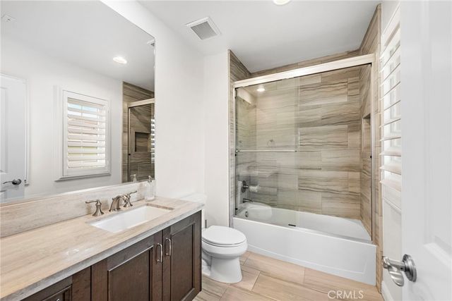 106 Orchid Terrace, Irvine, CA 92618