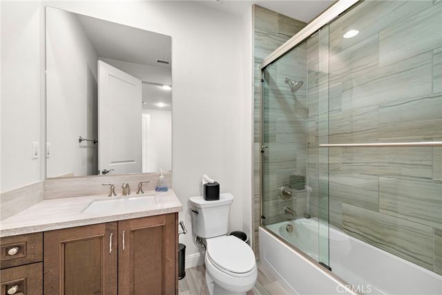 106 Orchid Terrace, Irvine, CA 92618