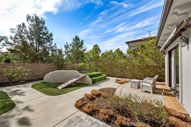 106 Orchid Terrace, Irvine, CA 92618