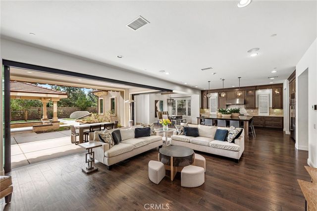 106 Orchid Terrace, Irvine, CA 92618