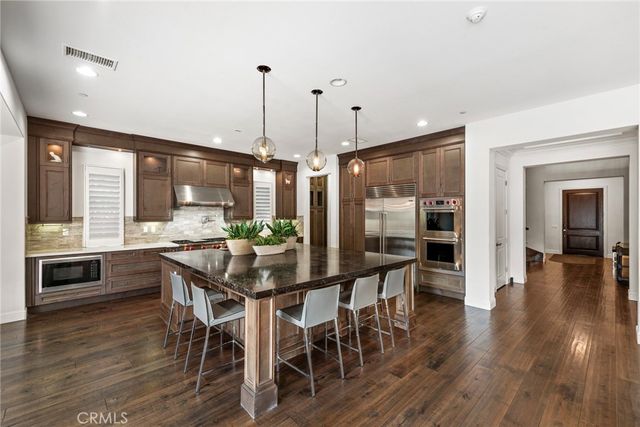 106 Orchid Terrace, Irvine, CA 92618