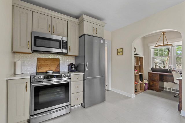 129 S Jackson STREET, Elkhorn, WI 53121