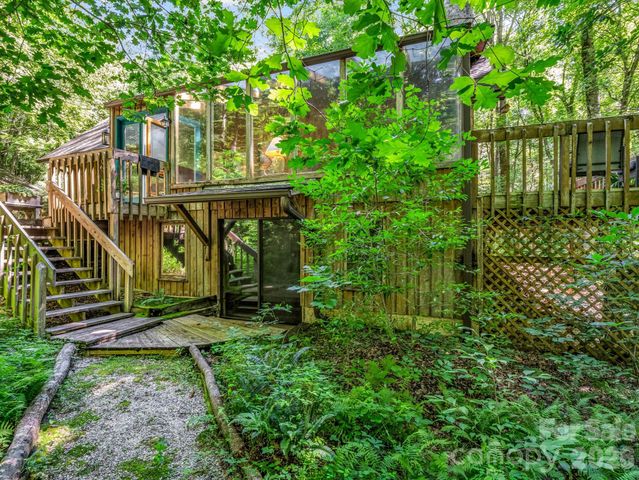 141 Hemlock Lane 3, Lake Lure, NC 28746