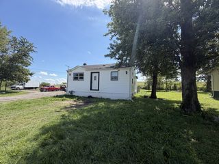 1061 W Goodenow Road, Beecher, IL 60401