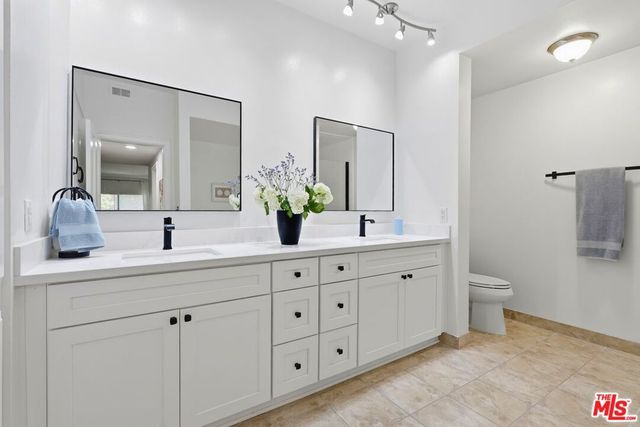 828 S Bedford Street 202, Los Angeles, CA 90035