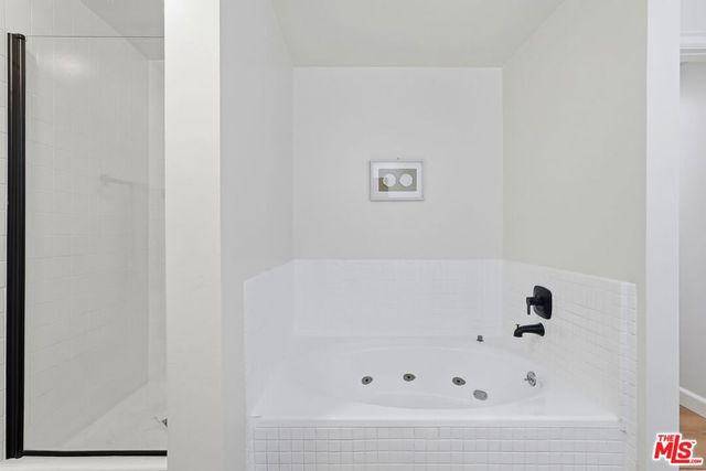 828 S Bedford Street 202, Los Angeles, CA 90035