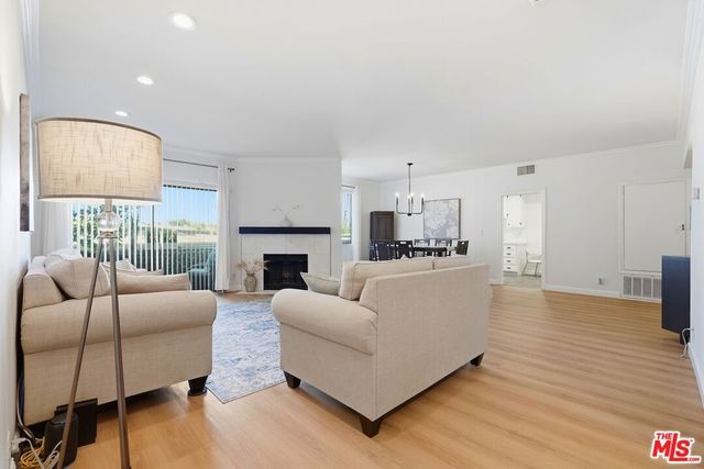 828 S Bedford Street 202, Los Angeles, CA 90035