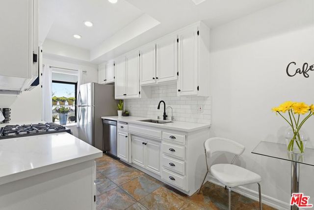 828 S Bedford Street 202, Los Angeles, CA 90035
