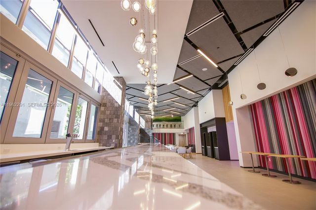 227 NE 2nd St 2601, Miami, FL 33132