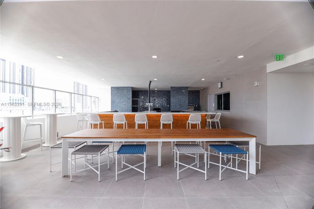 227 NE 2nd St 2601, Miami, FL 33132