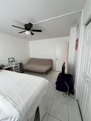 408 Lakeview Dr 102, Weston, FL 33326