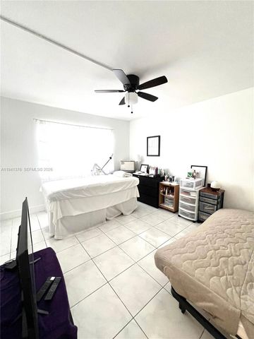 408 Lakeview Dr 102, Weston, FL 33326