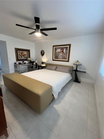 408 Lakeview Dr 102, Weston, FL 33326